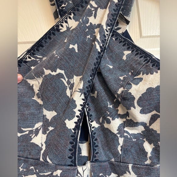 TWELFTH STREET BY CYNTHIA VINCENT Crisscross Floral Print Navy and White Dress - Picture 5 of 10